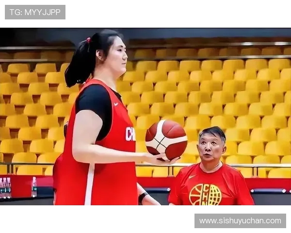 宫鲁鸣挥泪斩李梦！铁腕治军掀女篮变革，球迷：早该如此(3)